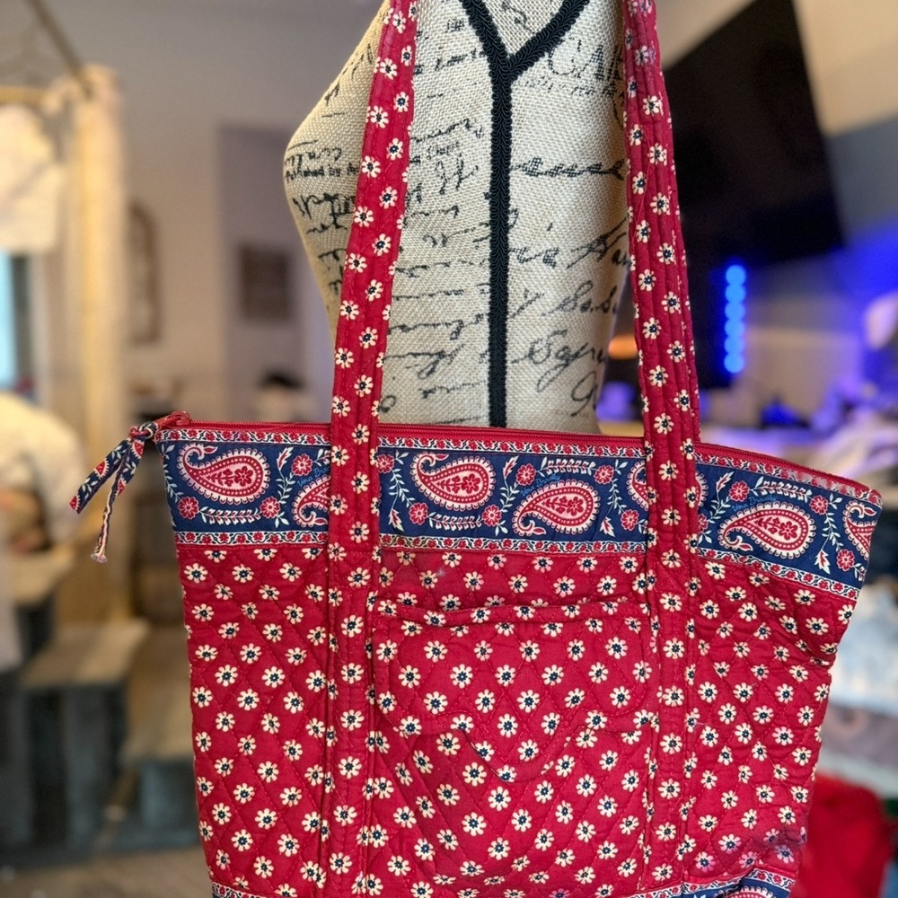 Vera Bradley vintage Americana quilted tote